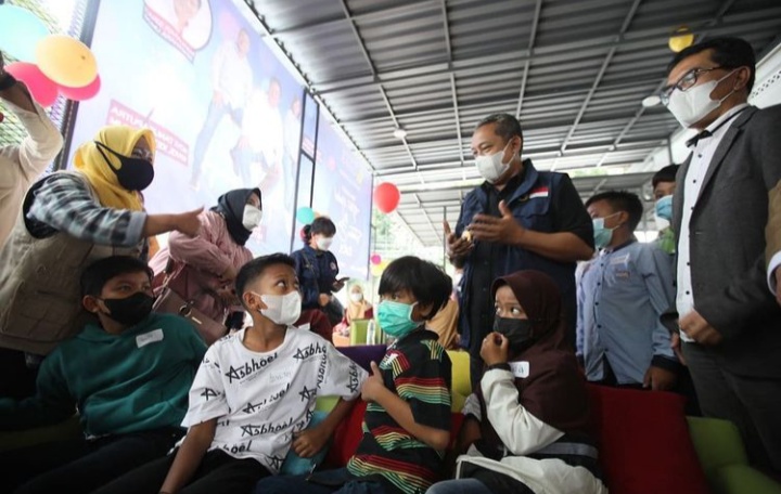 Atasi Dampak Pandemi Covid-19, IKA Unpar Berikan Bantuan Donasi Natal