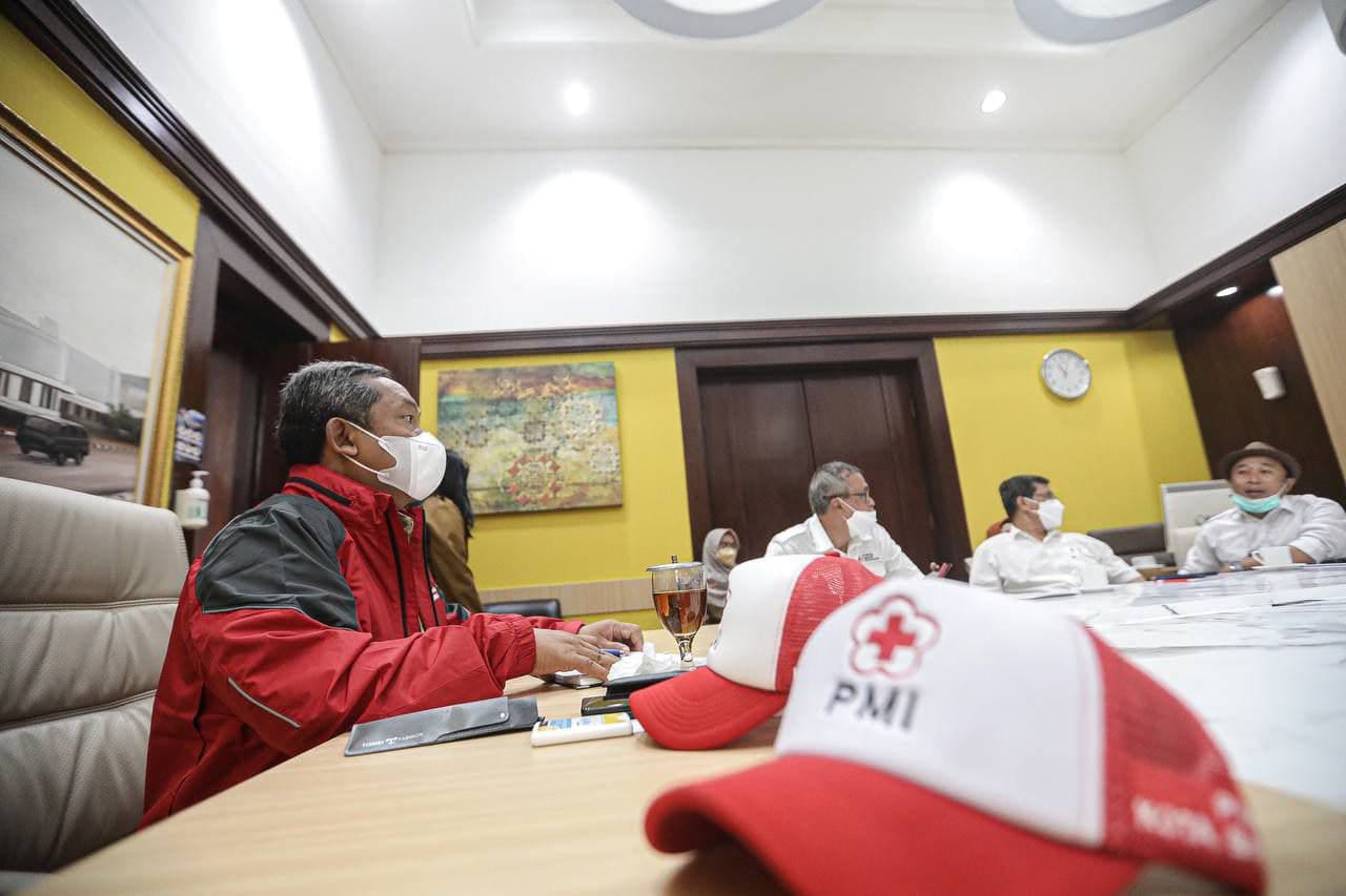 Plt Walkot Bandung Apresiasi Tingginya Partisipasi Warga dalam Bulan Dana PMI