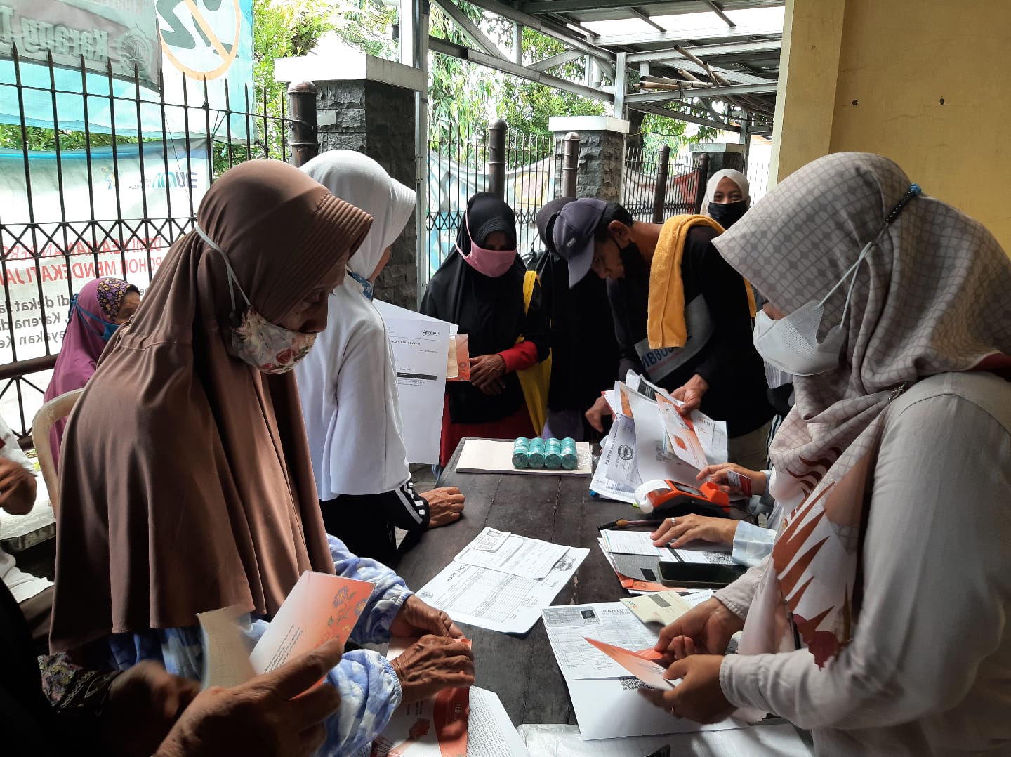 Sebanyak 86 Keluarga di Banjar Terima Bantuan PPKM Tahap 2