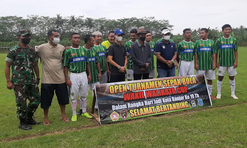 Nana Suryana Buka Turnamen Sepak Bola “Wakil Walkot Banjar Cup 2022”