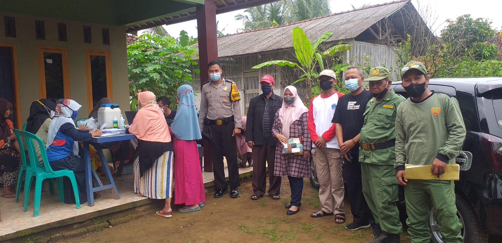 Polsek Langensari Lakukan Sosialisasi dan Edukasi Penerapan Disiplin Prokes kepada Warga