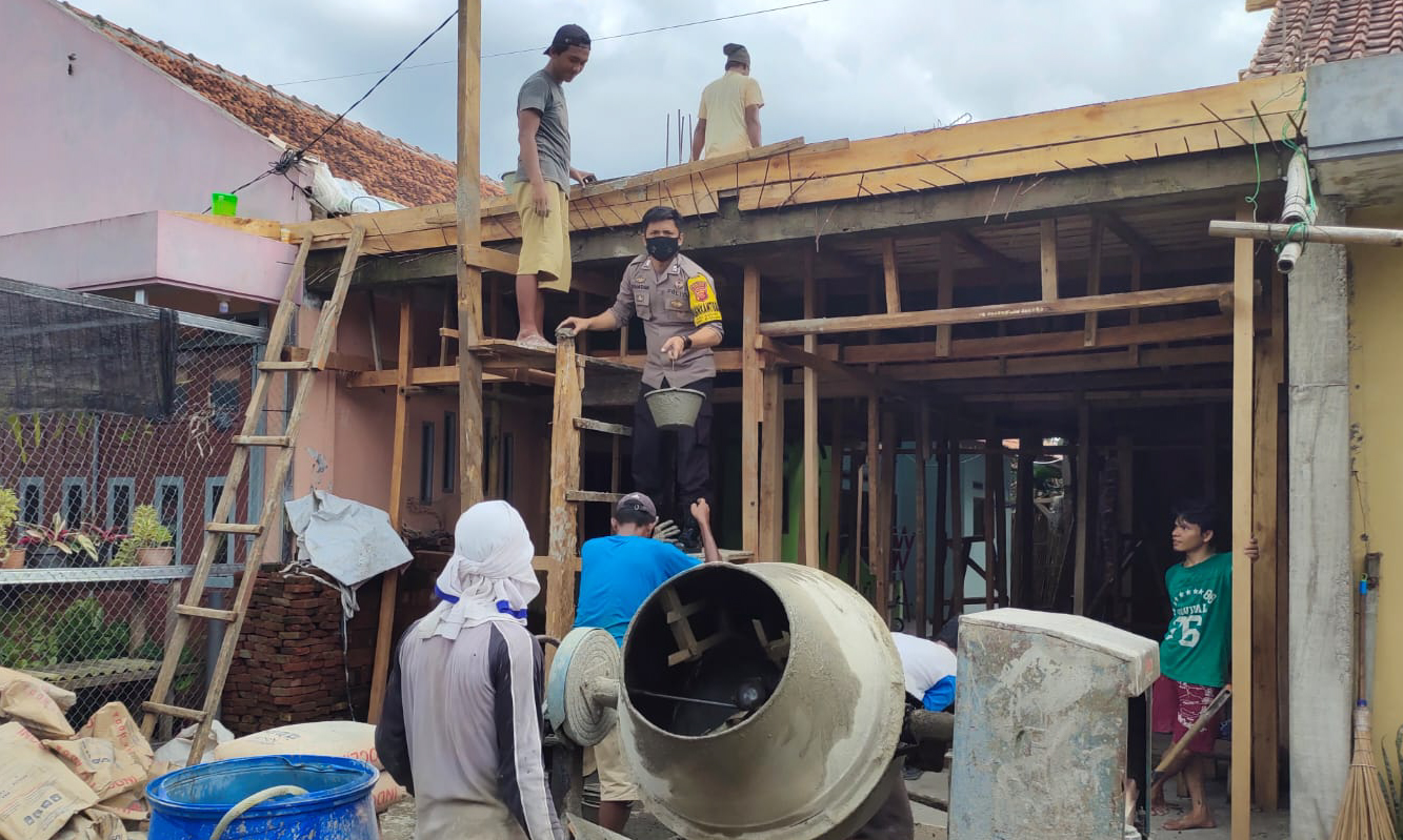 Tradisi Gotong Royong di Lingkungan Banjar Kolot Masih Utuh 