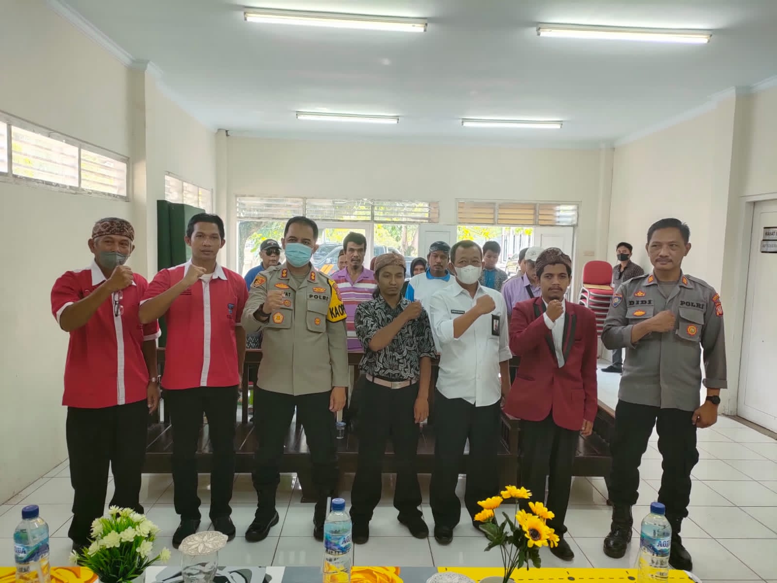 Penyandang Disabilitas Tunanetra di Pangandaran Lakukan Pelatihan Cara Memijat