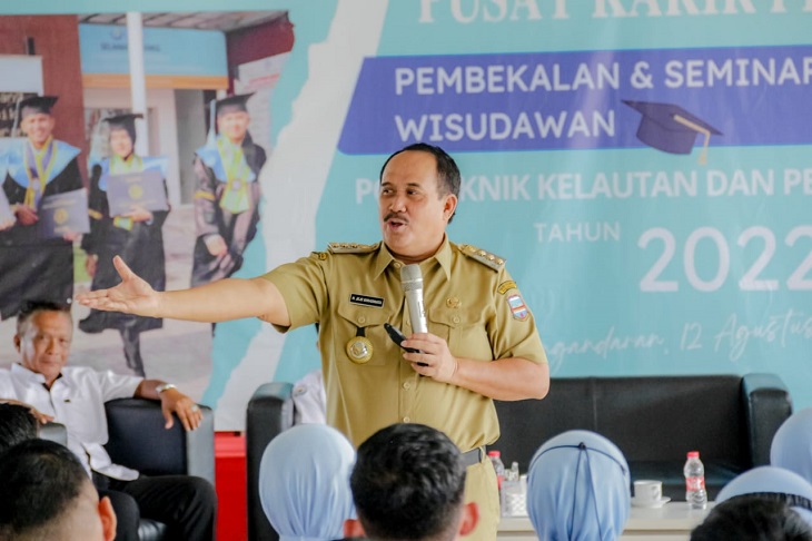 Bupati Jeje Berikan Pembekalan Kepada Para Calon Wisuda Politeknik KP Pangandaran